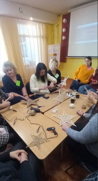 Metodiskajā dienā tiekas pirmsskolas skolotāju palīgi