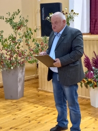 Septembrim piestāv dzeja un mūzika