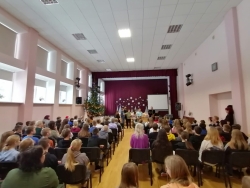 Balvu sākumskolā piestāj Ziemassvētku ekspresis 