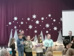 Balvu sākumskolā piestāj Ziemassvētku ekspresis 