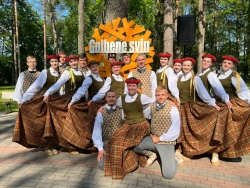 Festivāla dalībnieki