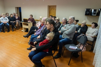 Bērzkalnes pagastā pārrunā atkritumu apsaimniekošanas, veselības aprūpes pieejamības un citus aktuālus jautājumus