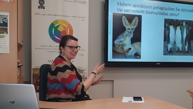 Skolu direktori vietnieki dalās pieredzē