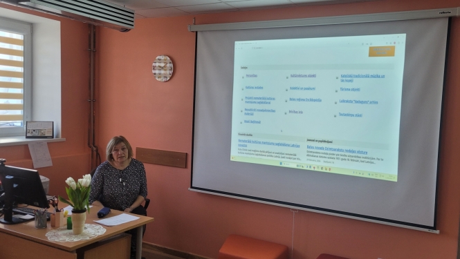 Balvu Valsts ģimnāzijā tiekas skolu bibliotekāri