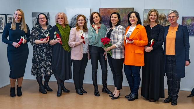 “Paši savā pārsteigumā” – Balvu Mākslas skolas darbinieku dāvana pilsētai