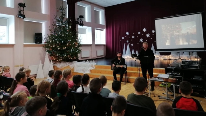 Balvu sākumskolā piestāj Ziemassvētku ekspresis 