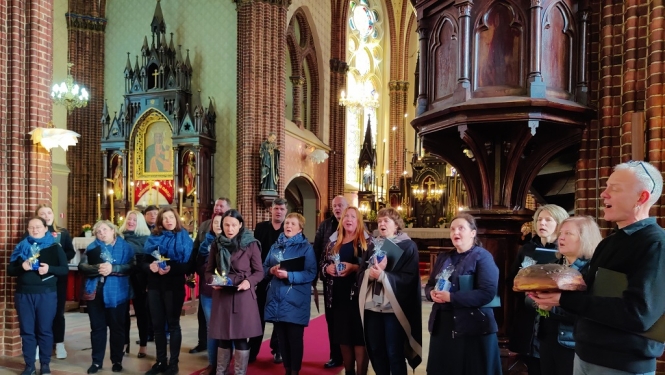 Pilnīgs prieks Baznīcu naktī