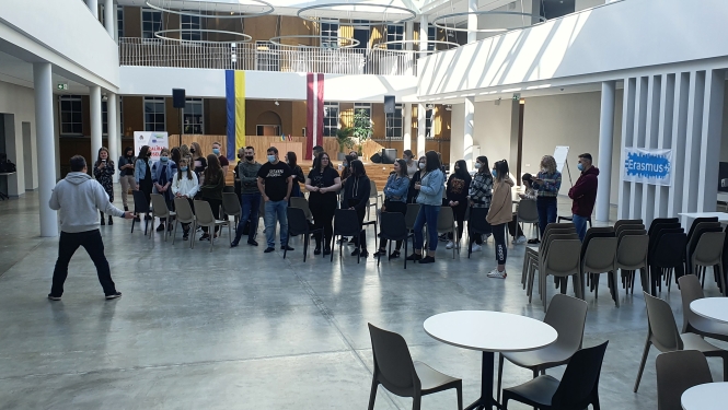 Projekta “Līdzdalības karuselis” aktivitāte Smiltenes vidusskolā