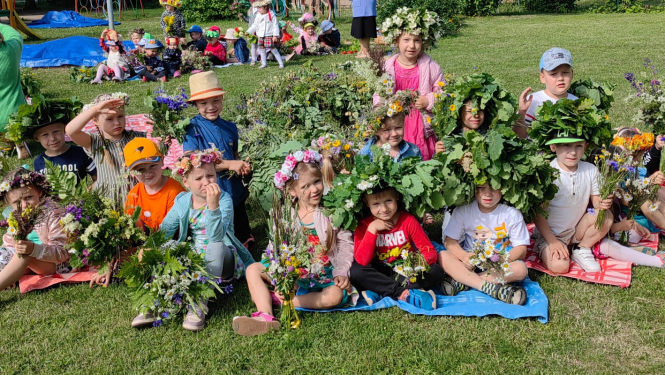 Vasaras saulgriežu tradīciju izzināšanas un ielīgošanas pasākums bērniem