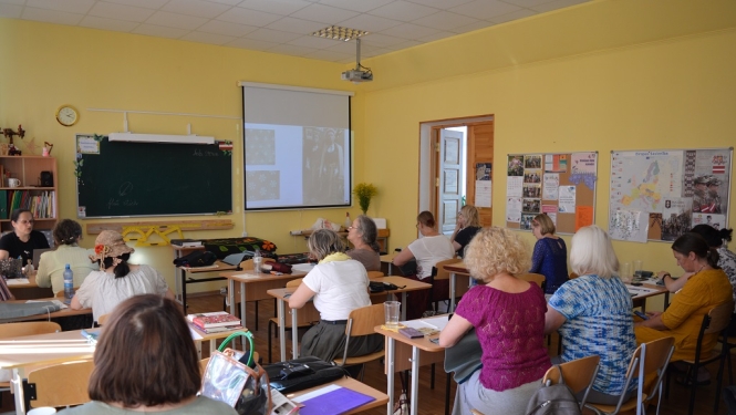 Aizvadīts praktiskais seminārs "Čošno deču izšūšanas tradīcijas Baltinavā"