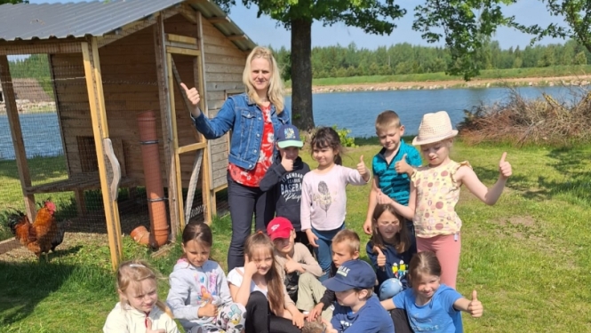 1. un 2. klases skolēni ciemojās Z/S "Kotiņi"