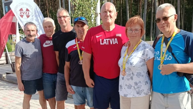 Vieglatlētu starti 60.LSVS pašvaldību sporta spēlēs Valmierā