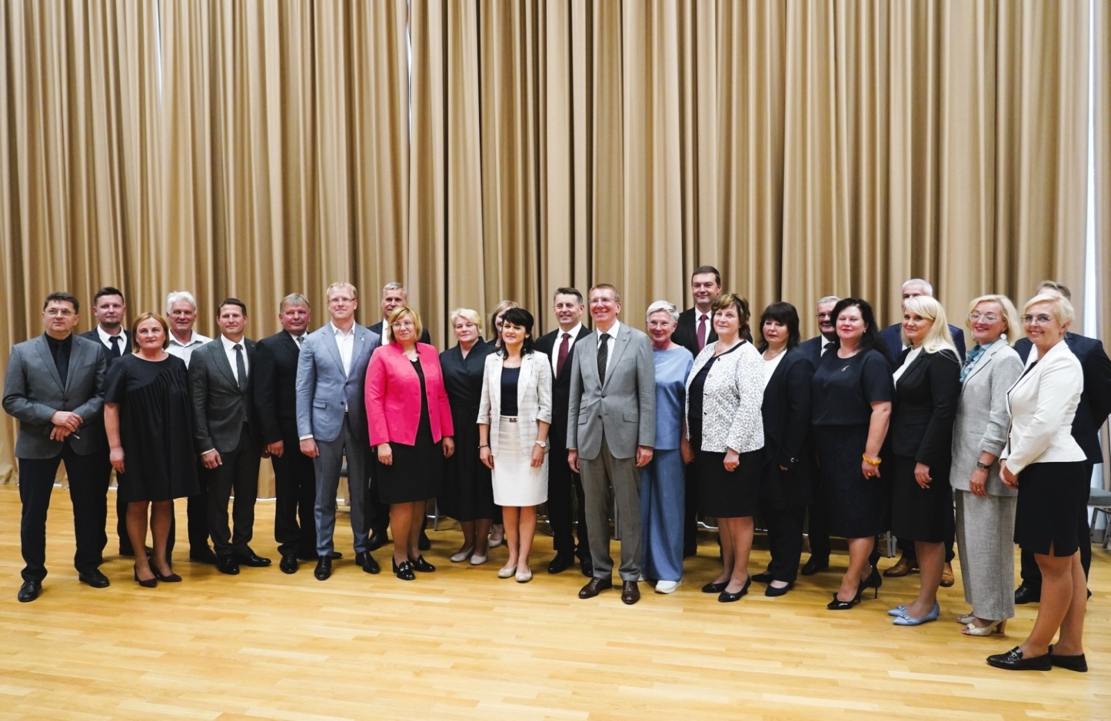 12. septembrī Valsts prezidents Edgars Rinkēvičs darba vizītē apmeklēja Balvu novadu, aicinot uz tikšanos arī Balvu novada iedzīvotājus.