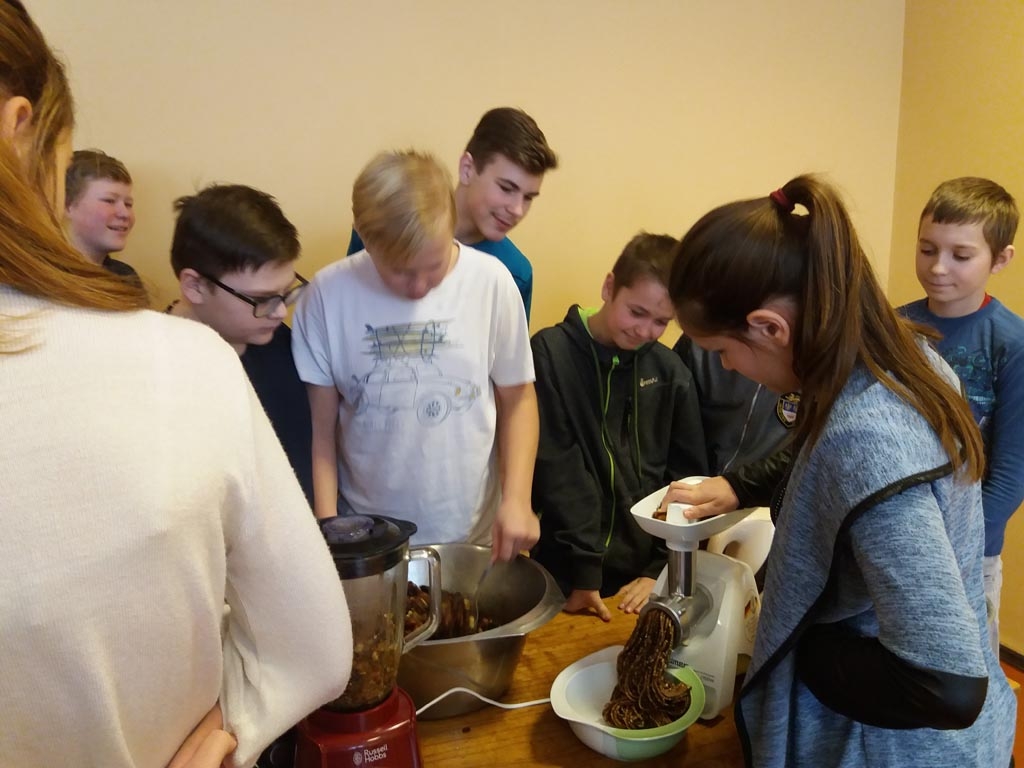 Ēdienu gatavošanas meistarklase Stacijas pamatskolā