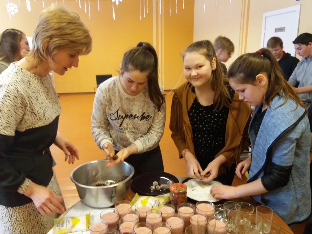 Ēdienu gatavošanas meistarklase Stacijas pamatskolā