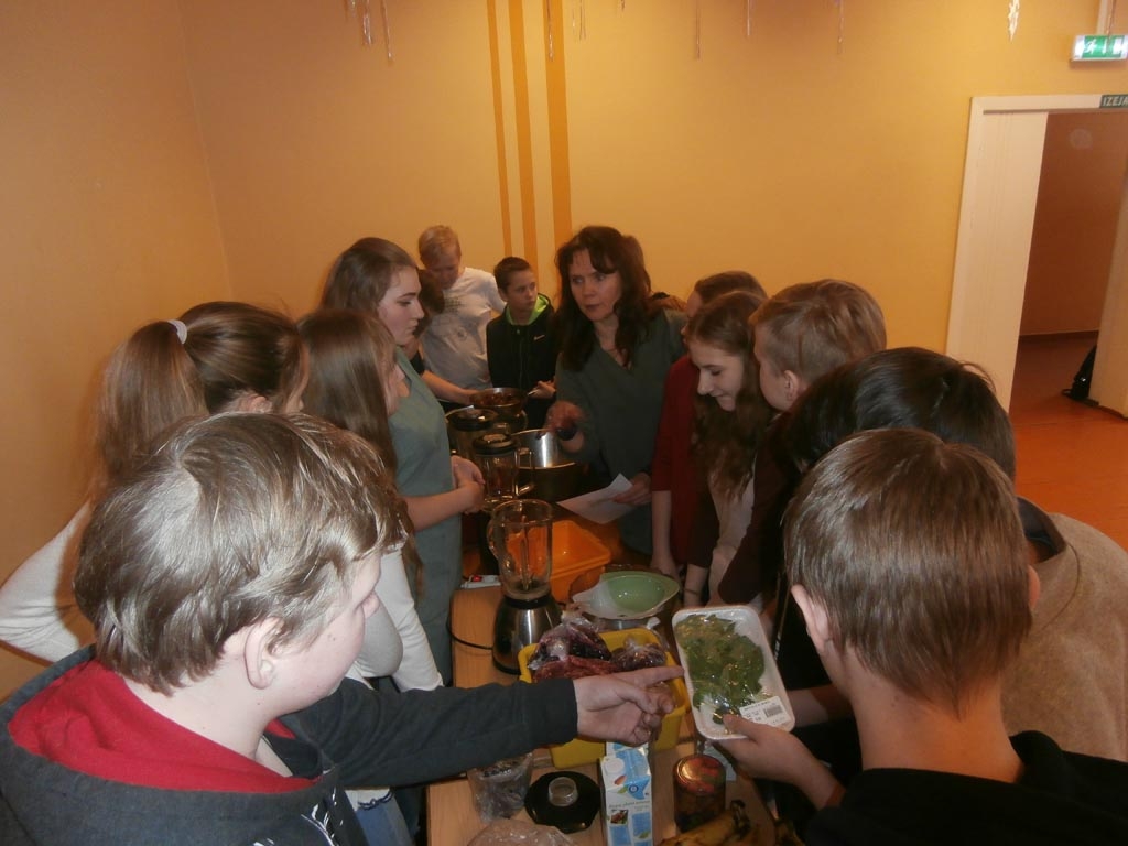 Ēdienu gatavošanas meistarklase Stacijas pamatskolā