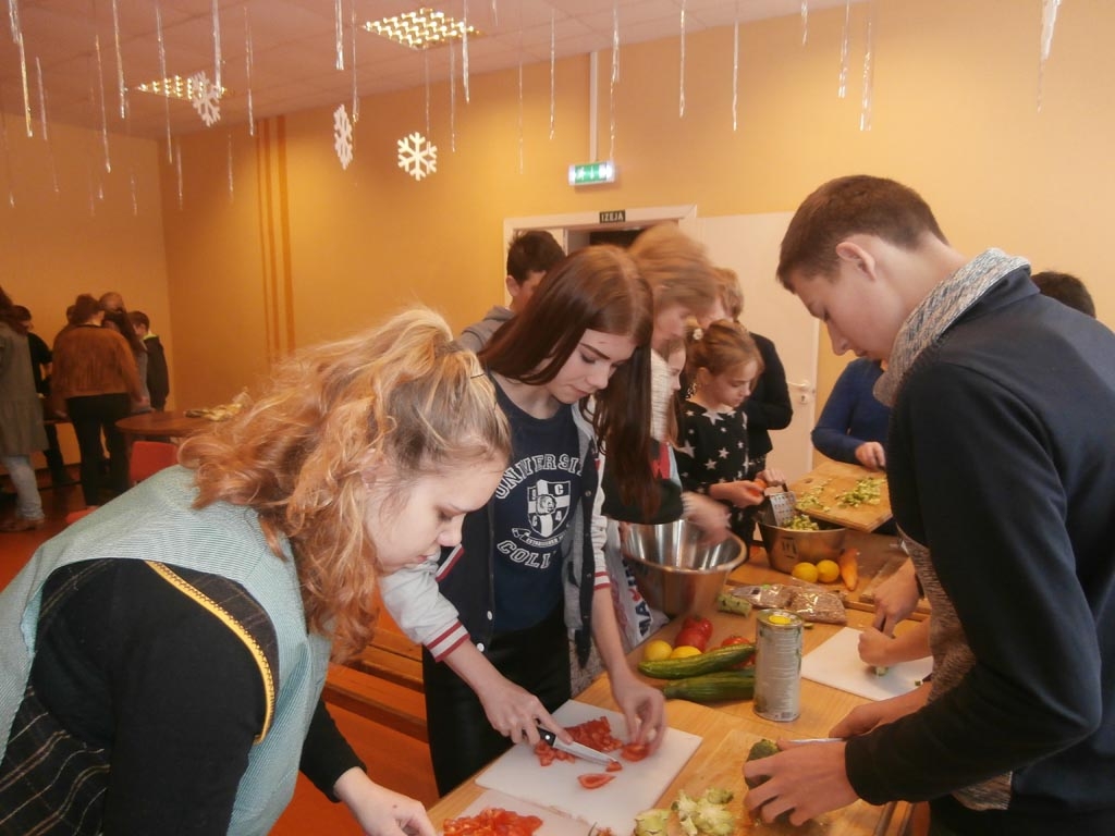 Ēdienu gatavošanas meistarklase Stacijas pamatskolā