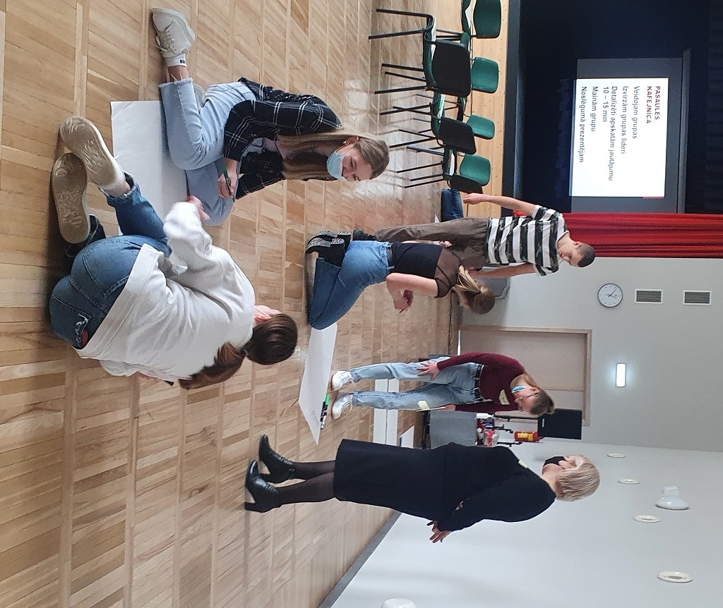 līdzdalības karuselis