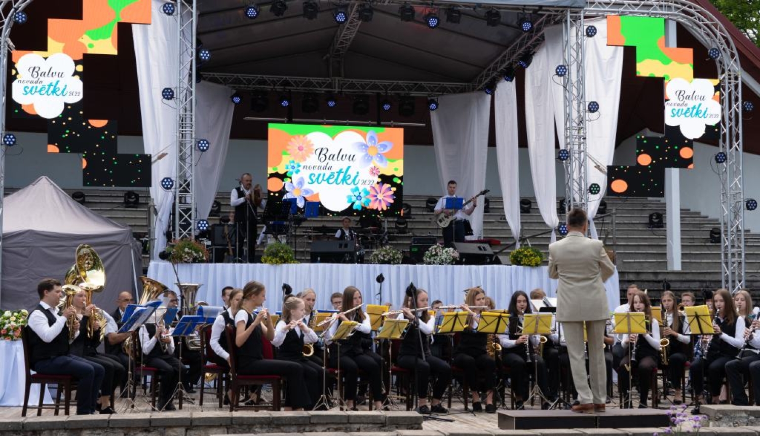 Aizvadīti pirmie jaunizveidotā Balvu novada svētki