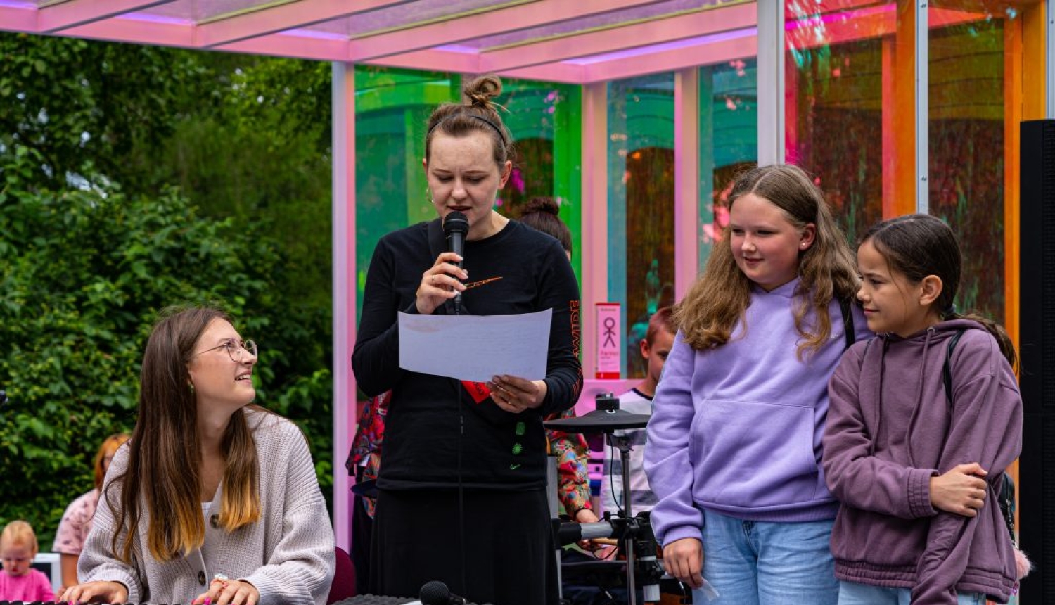 Jauniešu diena "ZVAIGZNĀJA KUBS" Lāča dārzā