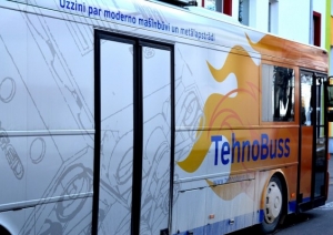 "TehnoBuss" apciemo Rugāju novada vidusskolu