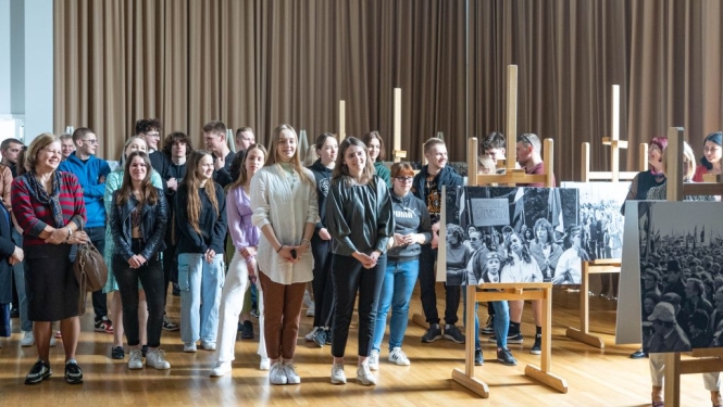 Iepazīsti tuvāk Deklarāciju par Latvijas Republikas neatkarības atjaunošanu