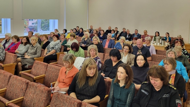 Pārrunā aktualitātes iestāžu vadītāju sapulcē