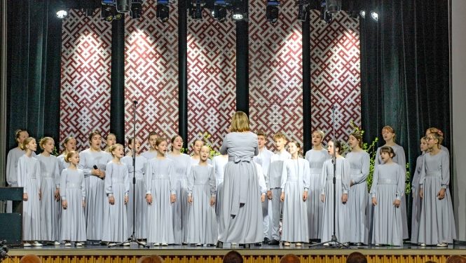 Balvu Mūzikas skolas koris