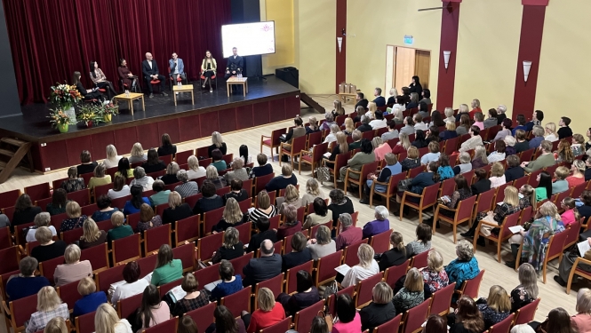 Balvu novada pedagogi piedalās pedagogu profesionālās pieredzes forumā “Augam kopā”