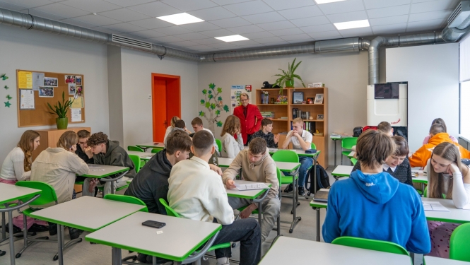 Balvu Valsts ģimnāzijas skolēni iepazīst Balvus