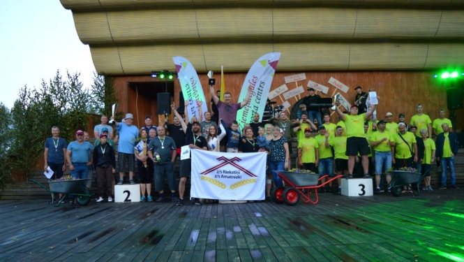 Aizvadītas Balvu novada netradicionālās sporta spēles zemniekiem