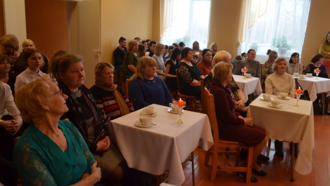 Vecmāmiņu pēcpusdiena  ,,Vecmāmiņ, Tu – mans prieka un laimes avots ...”