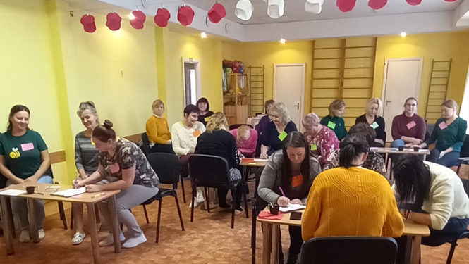 Metodiskajā dienā tiekas pirmsskolas skolotāju palīgi