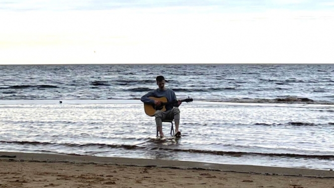 Folkloras kopai “Upīte” aprīļa dziesma “Žīguļi”