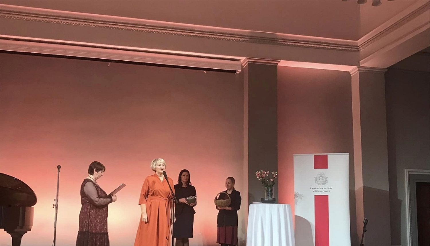 Pieņem jaunu Kultūras centru likumu