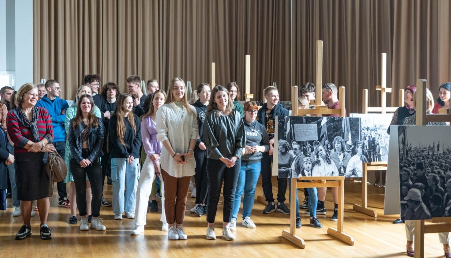 Iepazīsti tuvāk Deklarāciju par Latvijas Republikas neatkarības atjaunošanu