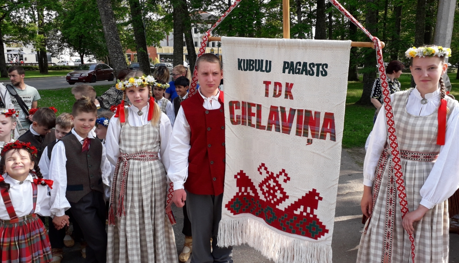 “Cielaviņa” radošajā festivālā Balvos