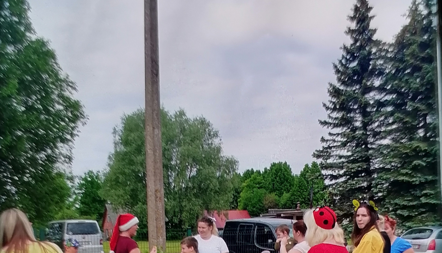 Ģimeņu sporta spēles pirmsskolas vecuma bērniem, vecākiem un vecvecākiem