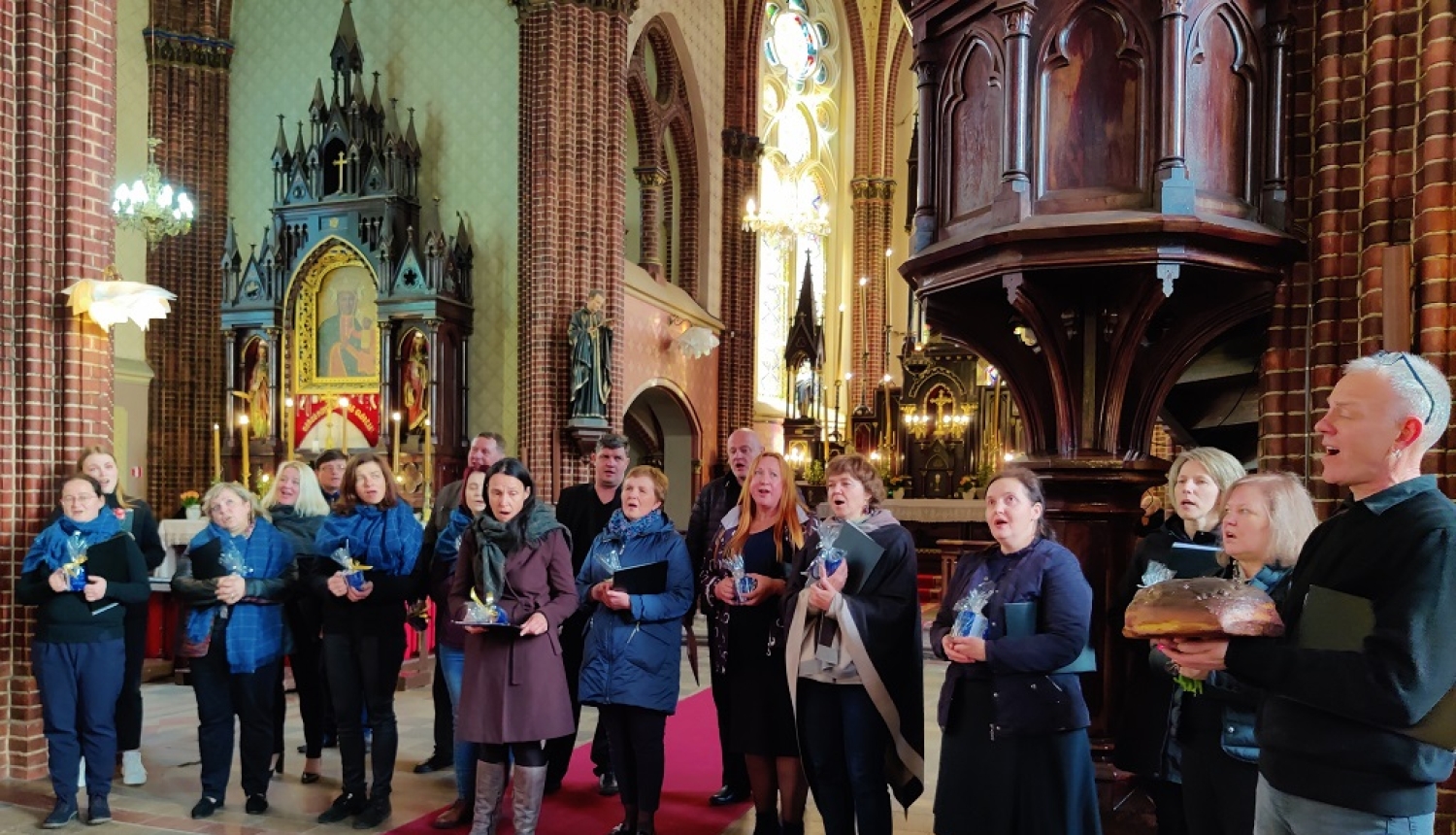 Pilnīgs prieks Baznīcu naktī