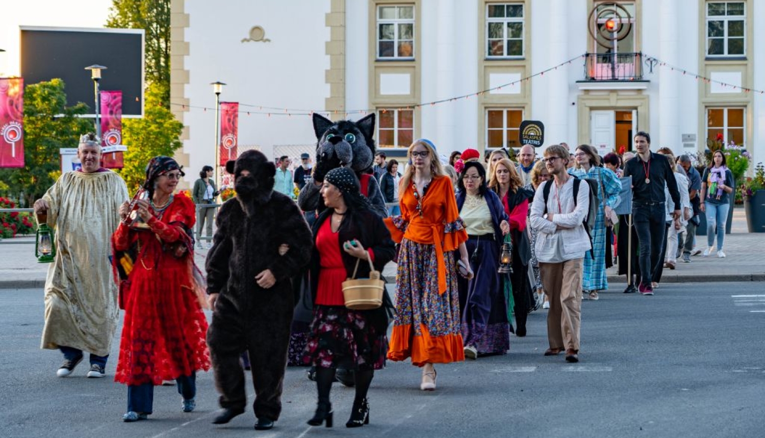 Aizvadīts VII Starptautiskais klasiskās dramaturģijas amatierteātru  festivāls "Ķiršu dārzs 2024"