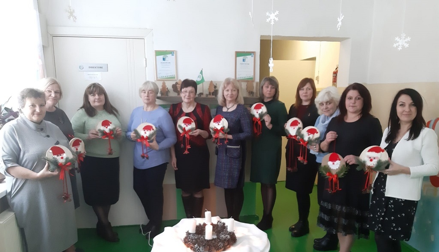 Skolu direktoru vietnieki tiekas Stacijas pamatskolā