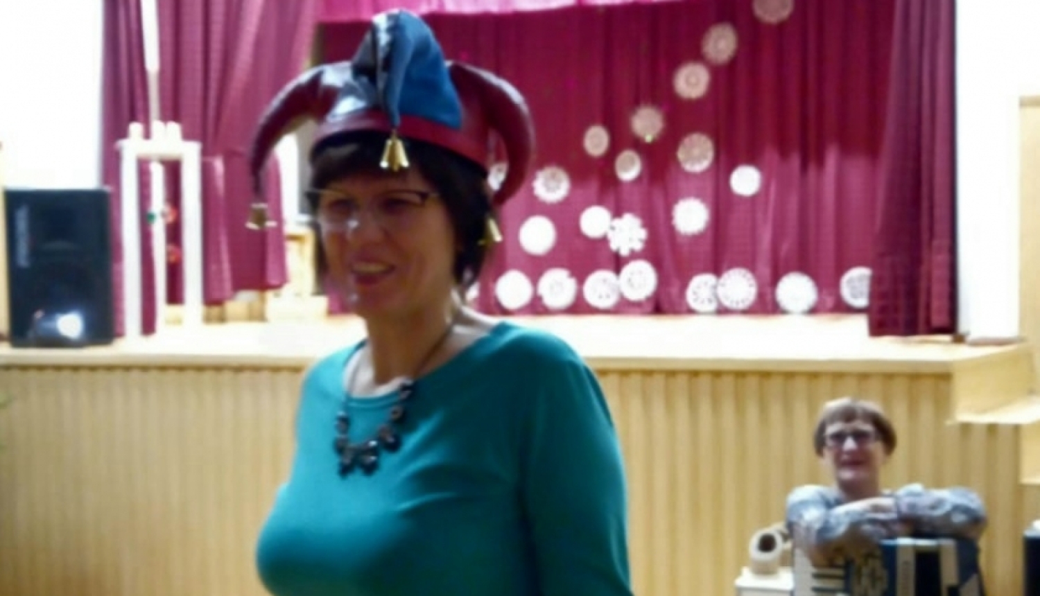 Āksta cepure meklē īpašnieku